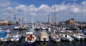 Boote im Yachthafen