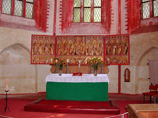 der Altar der Poeler Kirche in Kirchdorf